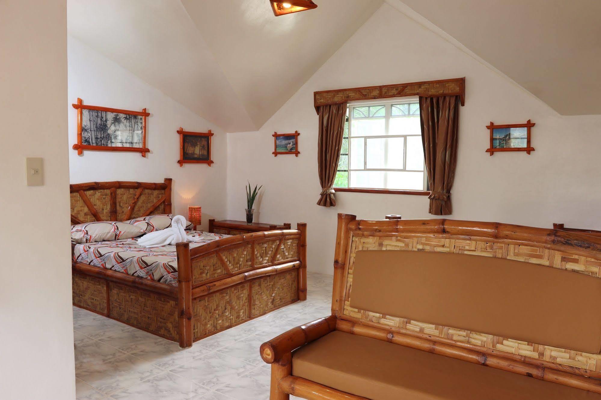 Guindulman Bay Tourist Inn Εξωτερικό φωτογραφία